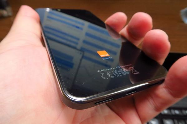 Orange Dive 71: Design foarte arătos având în vedere segmentul de produs