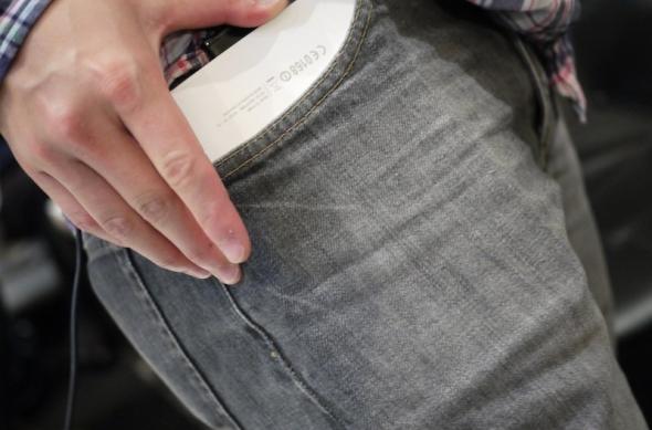 Marea buzunareala: Samsung Galaxy Tab, tablet de buzunar? (Video): samsung_galaxy_tab_11.jpg