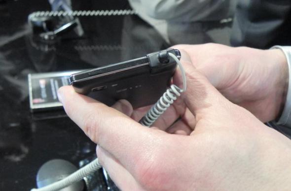 MWC 2012: LG Optimus 4X HD video preview - telefon quad core elegant În acțiune (Video): dscn0264jpg.jpg