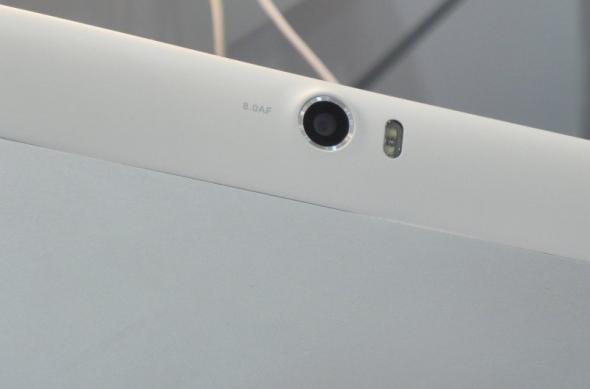 MWC 2012: Huawei MediaPad 10 FHD preview hands on - tableta quad core de 10 inch cu procesor Huawei (Video): dscn0872jpg.jpg