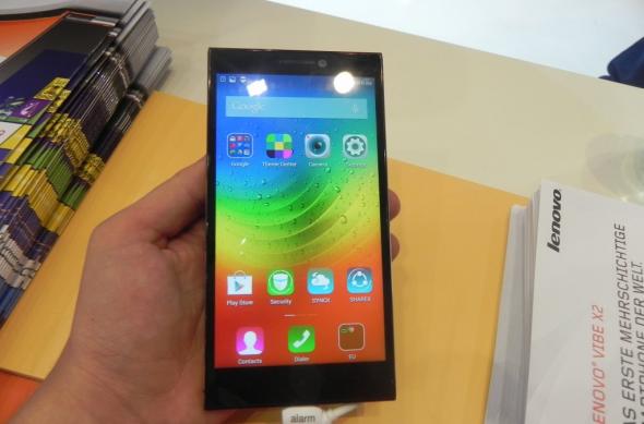 IFA 2014: Lenovo Vibe Z2 hands on - telefon selfie midrange cu carcasă din aluminiu (Video): dscn9484jpg.jpg