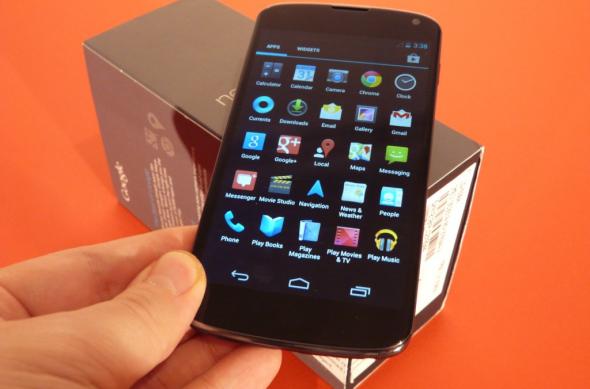 Google Nexus 4 unboxing: scoatem din cutie cel mai nou Google Phone, vine fără căști! (Video): p1300952jpg.jpg