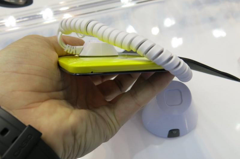 MWC 2013: Alcatel One Touch Scribe HD, un prim phablet al companiei (Video): alcate_one_touch_scribe_hd_10jpg.jpg