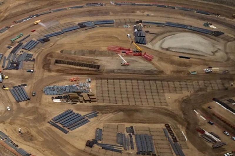 Noi fotografii cu "OZN-ul" Apple Campus 2 În construcție confirma forma circulară a structurii: 10091_2137_140805_campus2_4_xl.jpg