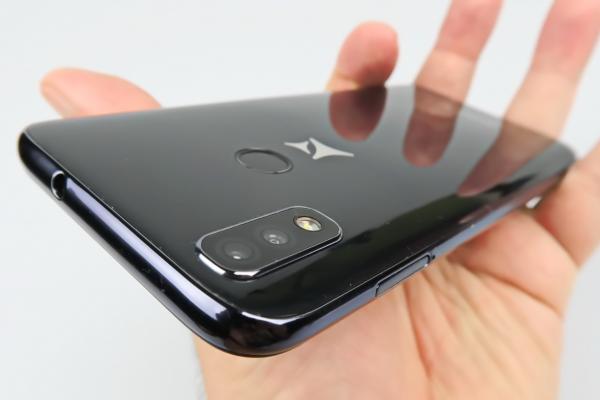 Allview Soul X5 Mini: Camera se comportă satisfăcător la culori, e la nivel mediu privind captura foto