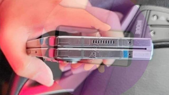 <b>Pliabilul Samsung Galaxy Z Fold 5 apare în fotografii hands-on, cu balama îmbunătățită pentru o închidere etanșă</b>Am ajuns în iulie, iar spre finalul acestei luni Samsung va anunța cele mai noi pliabile din portofoliu și anume Galaxy Z Fold 5 și Z Flip 5. Au apărut în imagini promo înainte de debut, dar iată că azi vedem pliabilul tip carte în fotografii hands-on