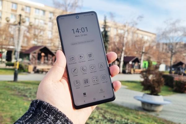 TCL 50 NXTPAPER 5G: Hardware pur midrange, performanță bună pentru sarcini de bază și light gaming