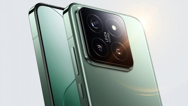 <b>Xiaomi 16 are în cărți un upgrade major pentru cameră; Ce va primi modelul compact?</b>Printre zvonurile asociate lui Xiaomi 15 Ultra iată că se strecoară și vești legate de viitorul flagship compact al companiei pe care îl așteptăm pe final de an 2025. Vorbim desigur despre Xiaomi 16, un telefon care are pregătit un upgrade 