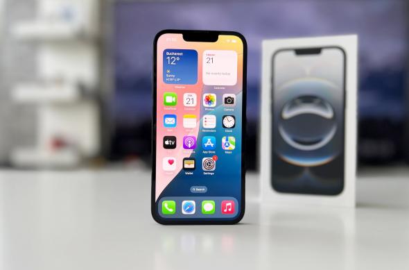 Apple iPhone 16e - Unboxing: iPhone-16e-Unboxing_004.jpg