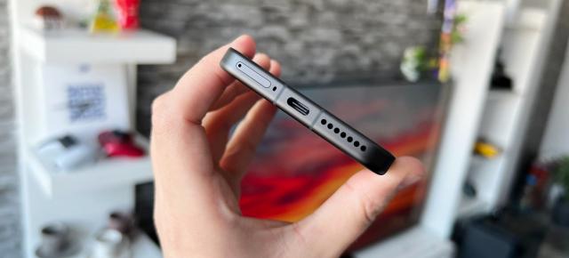 Xiaomi 15: Suita de conectivitate completă cap-coadă, cu 5G, WiFi 7, Bluetooth 6.0