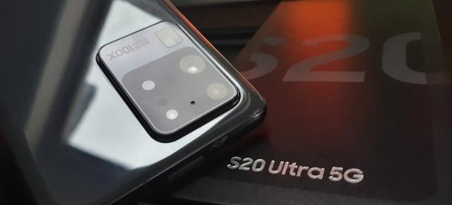 Samsung Galaxy S20 Ultra 5G Review în Română