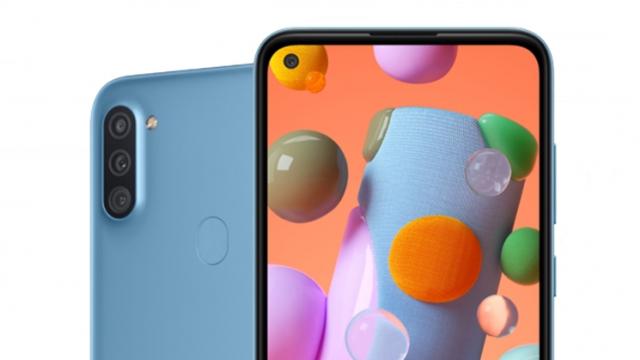 <b>Samsung Galaxy A11 este anunțat oficial; Vine cu decupaj în ecran, cameră triplă și baterie de 4000 mAh</b>Uneori avem parte și de lansări de noi smartphone-uri în weekend-uri, o situație pe care o întâlnim astăzi - moment în care descoperim că Samsung Galaxy A11 tocmai ce a fost anunțat oficial. Avem de-a face aici cu un 