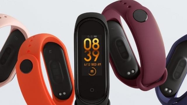 <b>Xiaomi Mi Band 5 are o nouă scăpare: măsoară oxigenare sângelui, are suport Alexa + altele</b>Xiaomi a confirmat înca de luna trecută că vom vedea o brăţară Mi Band 5 lansată în acest an şi la început de lună mai am avut şi o scăpare de fotografii hands on, care prezentau purtabilul cu un ecran mai mare şi muchii 