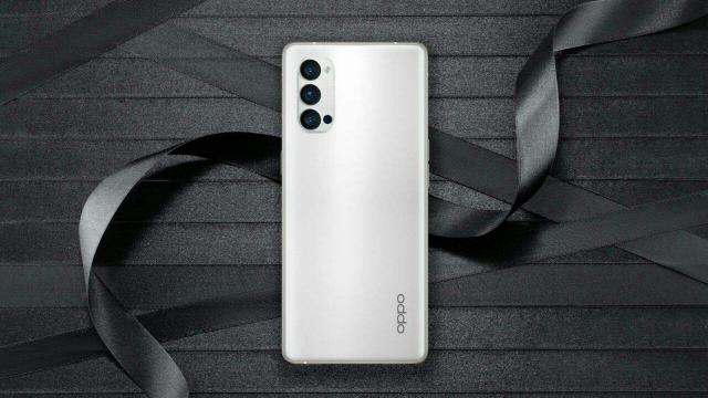 <b>Oppo Reno 4 Pro apare acum şi în fotografii oficiale, cu noi nuanţe mai sobre</b>Oppo Reno 4 este următorul mare release al celor de la Oppo, urmând a deveni oficial pe 5 iunie. În ultima săptămână am avut o avalanşă de scăpări şi teasere, care culmina azi cu poze oficiale de produs pentru noile terminale. Le vedeţi mai jos.