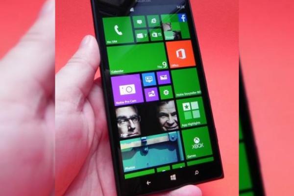 Nokia Lumia 1520 Review: un phablet Windows Phone excelent, menit doar pentru anumite buzunare (Video)