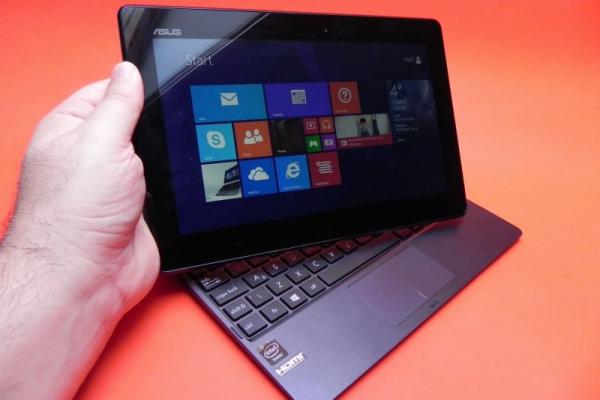ASUS Transformer Book T100TA Review: o primă tabletă atractivă cu CPU Bay Trail și o primă privire asupra lui Windows 8.1 (Video)