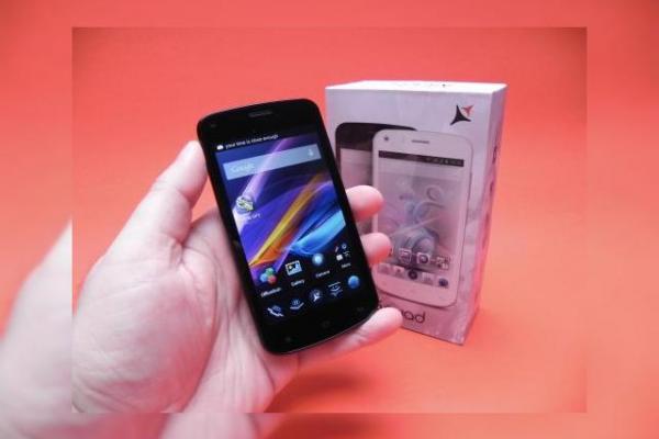 Allview A5 Quad unboxing: unul dintre cele mai accesibile terminale quad core vine cu accesorii atractive În cutie (Video)