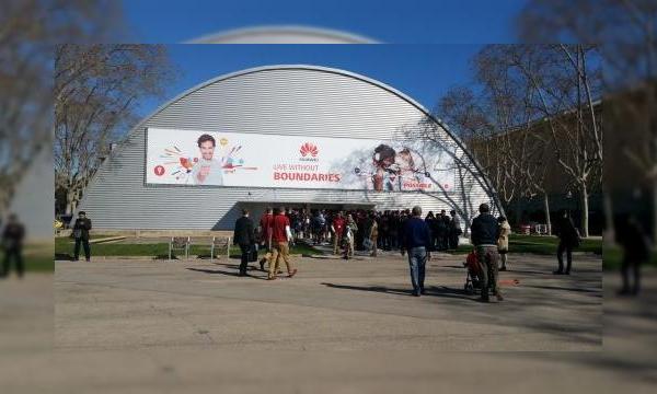 Jurnal de bord MWC 2014, ziua 4: Prima zi &ldquo;de lucruâ€ și brățara inovatoare Huawei