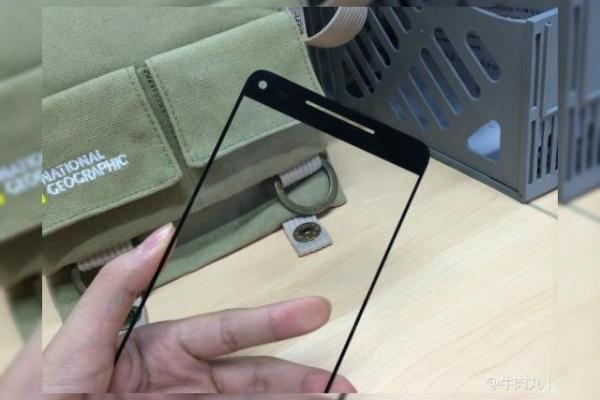 Panoul frontal al lui ZTE Nubia X6 apare pe web, redefinește noțiunea de edge to edge