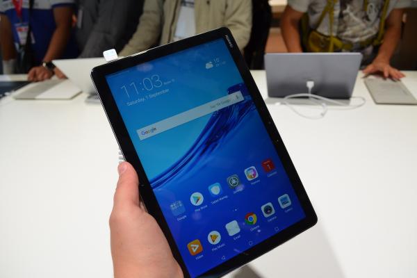 Huawei MediaPad M5 Lite - Fotografii oficiale