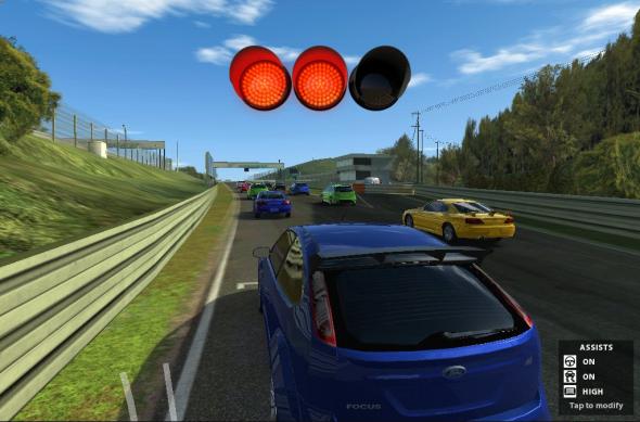 Real Racing 3 review: simulator cu upgrade-uri, damage și circuite variate, experiență ușor arcade (Video): real_racing_3_11.jpg