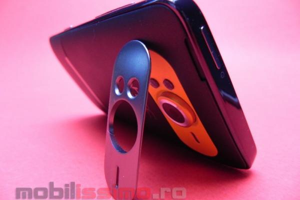 Review HTC HD7 - succesorul lui HTC HD2 cu Windows Phone 7 și numeroase Îmbunătățiri (Video)