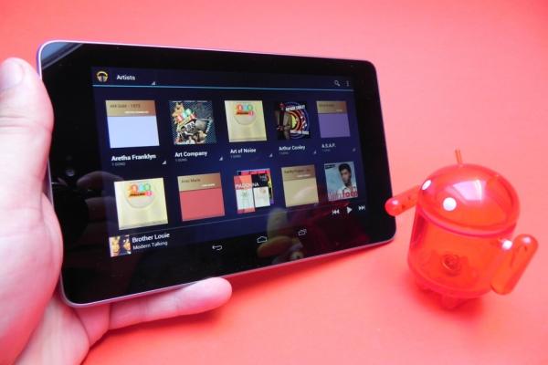 Google Nexus 7 review - companionul de 7 inch ideal, la un preț accesibil (Video)