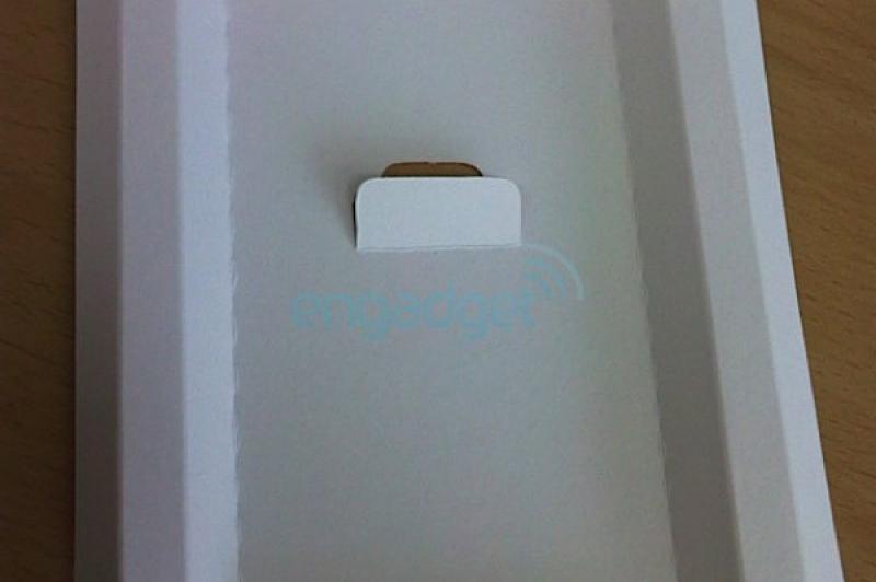 Google Nexus S confirmat! Fabricat de Samsung și parte a seriei Galaxy S; iată primele imagini!: google_nexus_s_7.jpg