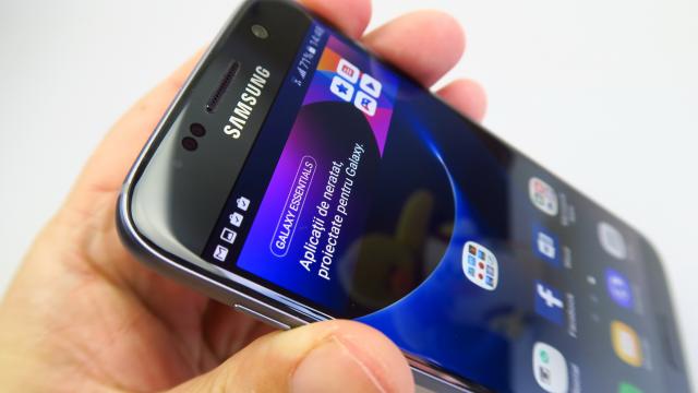 <b>Samsung Galaxy S7 primeşte o actualizare software, care îi aduce câteva din funcţiile lui Note 7</b>Ca premiu de consolare pentru casarea lui Galaxy Note 7, Samsung ar fi decis să ofere o actualizare software pentru utilizatorii de modele Galaxy S7, care să le aducă acestora unele dintre funcţiile de pe Note 7. Această noutate e confirmată de către..