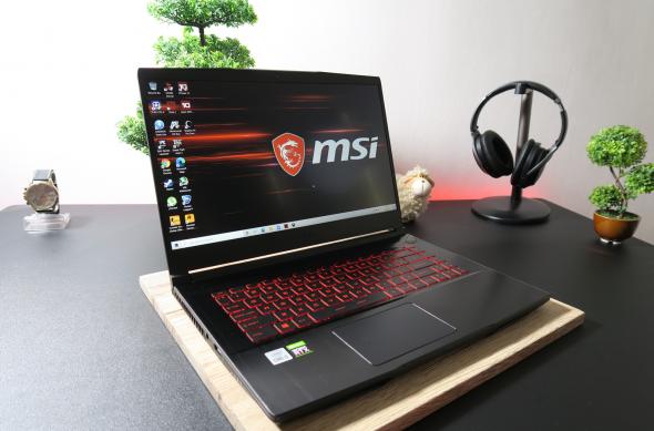 MSI GF65 Thin 10UE - Galerie foto: IMG_2760.JPG