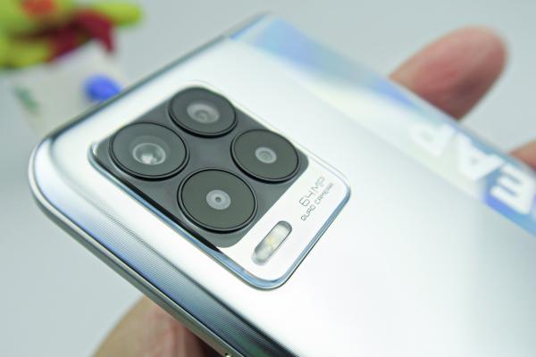 Realme 8: Camera îşi face bine treaba în mediu înstelat, closeup-uri şi instanțe primăvăratice
