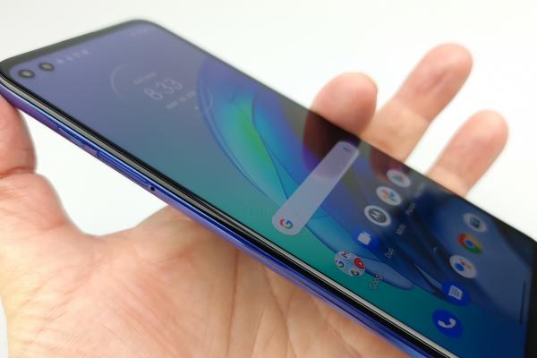 Motorola Moto G100: Display reîncarnat de pe Moto G 5G Plus
