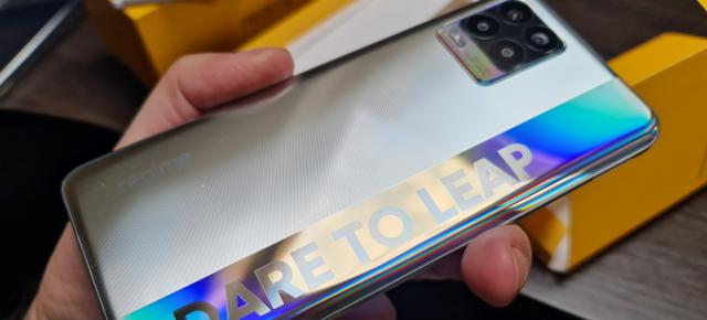 Avem un câștigător pentru concursul Realme! Iată cine se va bucura de un smartphone Realme 8 și un ceas Realme Watch S Pro