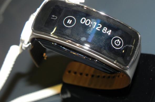 MWC 2014: Video hands-on cu noua brățară inteligentă Samsung Gear Fit: dscn4571jpg.jpg
