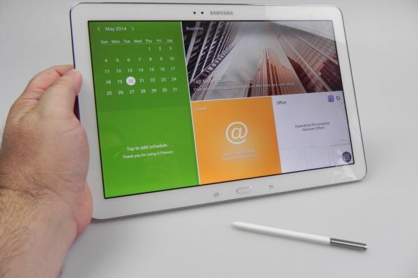 Samsung Galaxy Note Pro 12.2 Review: tableta profesioniștilor, cu multitasking la puterea 12 și ecran/acustică bune (Video)
