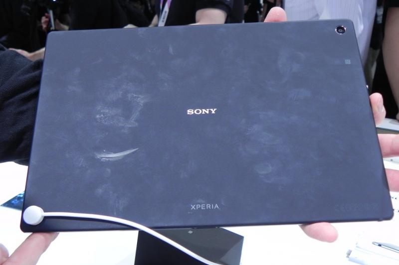 MWC 2014: Sony Xperia Z2 Tablet hands on preview - tableta rezistenta la apă și ultrasubtire (Video): dscn4347jpg.jpg