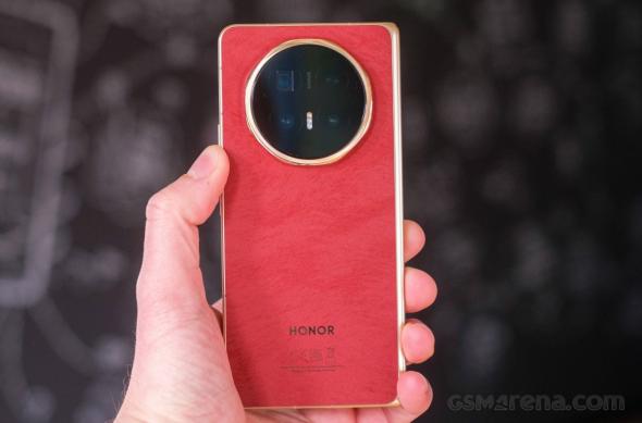 Honor Magic V6 - Variantă roșie: 8.jpg