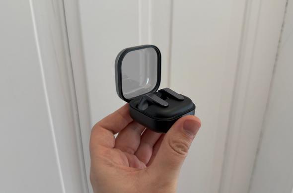 Samsung Galaxy Buds4 - Fotografii hands-on: Samsung-Galaxy-Buds4_ (1).jpg