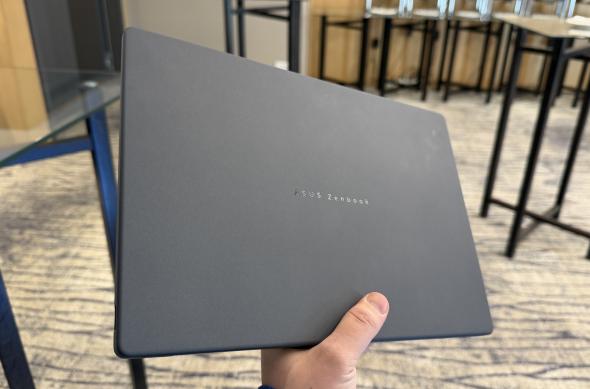 ASUS ZenBook A14/A16 - Fotografii hands-on: ZenBook-A14-A16 (17).jpg