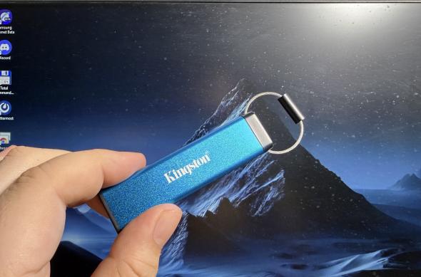 Kingston IronKey Keypad 200 - Unboxing: Photo 22.02.2026, 15 50 34.jpg