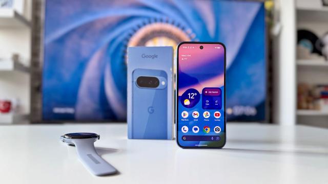 <b>Face ID pe smartphone-urile Pixel 11? Google dezvoltă un sistem similar celui de pe iPhone</b>În timp ce HUAWEI și Samsung sunt ocupate cu pregătirea unui rival pentru pliabilul iPhone Fold care aduce un format nou, Google vrea să aducă... Face ID. Da, aparent marele G lucrează în prezent la o metodă îmbunătățită 
