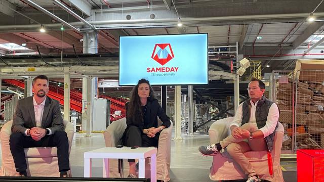 <b>Sameday așteaptă avizul pentru achiziția Cargus, iar eMAG propune măsuri pentru o competiție echitabilă</b>Era iunie 2025 atunci când aflam că Sameday cumpăra Cargus, iar acum iată-ne în februarie 2026. Dacă te întrebai ce se mai mișcă în procesul de preluare, descoperim că tranzacția a intrat oficial în faza a doua de analiză 