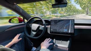 Cel puțin o țară din UE nu vrea Tesla condusă autonom pe șoselele sale, dacă încalcă limitele de viteză