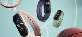 Xiaomi Mi Band 6 apare în prima fotografie reală, aduce cu predecesorul ca design