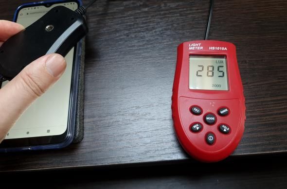 Luminozitate display Motorola Moto G30 și ecranul văzut la microscop: Motorola-Moto-G30_033.jpg