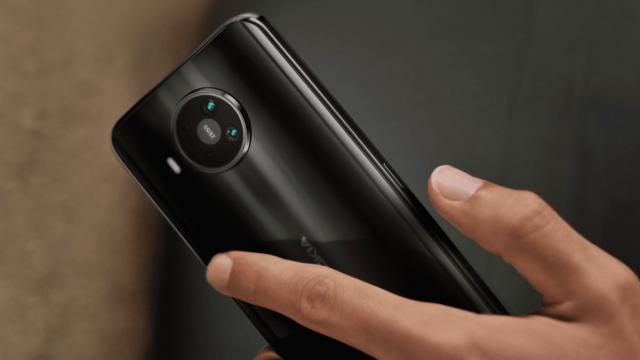 <b>Nokia X20 vine cu procesor Snapdragon 480 5G și 6 GB RAM; Apare în GeekBench</b>Știm deja faptul că cei de la HMD Global au programat un eveniment pentru data de 8 aprilie, zi în care ne pregătesc lansarea de noi telefoane Nokia din zona mid-range. S-au vehiculat câteva nume în online pentru 