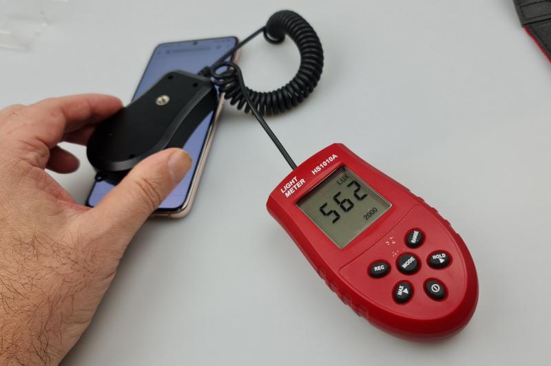 Luminozitate display Samsung Galaxy S21 5G și ecranul văzut la microscop: Samsung-Galaxy-S21_033.jpg