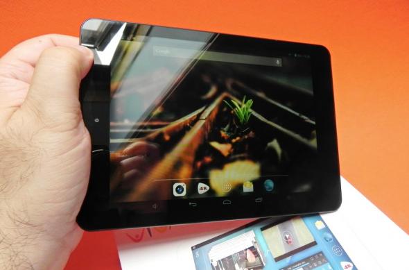Review Allview Viva Q8: o surpriză plăcută cu aspect de iPad Mini, performanțe excelente (Video): allview_viva_q8_review_mobilissimo_ro_04jpg.jpg