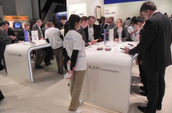MWC 2012 & premiul Mobilissimo.ro - astăzi standul Samsung din Barcelona - se miza mult pe Galaxy Note, LTE, terminalele noi (Video): dscn0832jpg.jpg