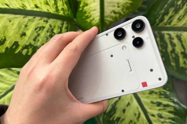 Nothing Phone (3a) Lite: Camera pentru experiențe Lite, bună pentru o vizită la târgul de Crăciun